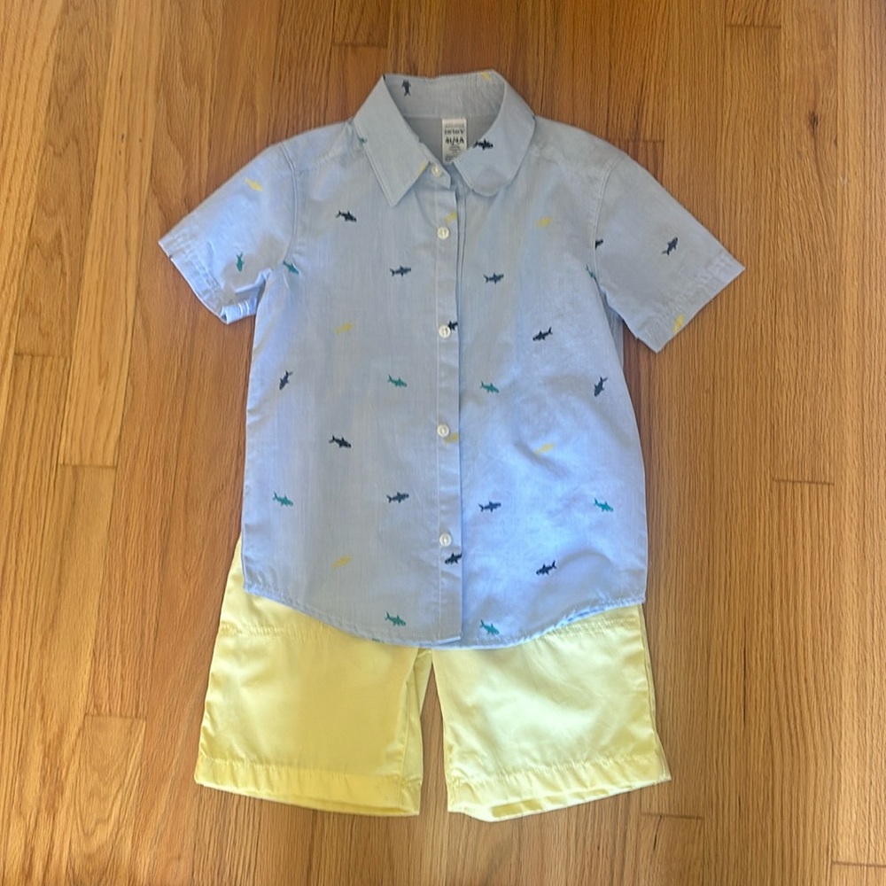 CARTER’s boy’s shorts set